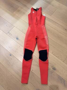 SISSTREVOLUTION Women's 7 Seas 2/2mm Long Jane Front Zip Wetsuit